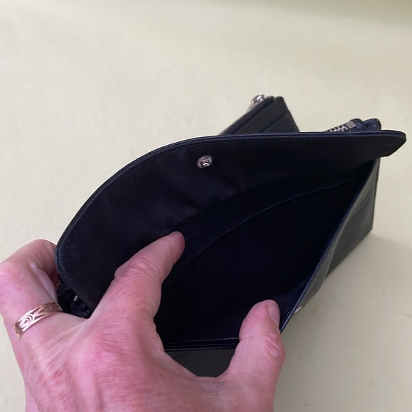 New vintage black/silver Halogen pebbled leather wallet - Picture 5 of 11